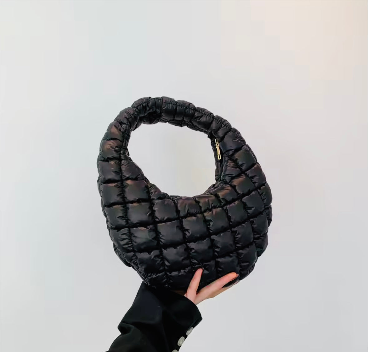 Half Moon Puffer bag